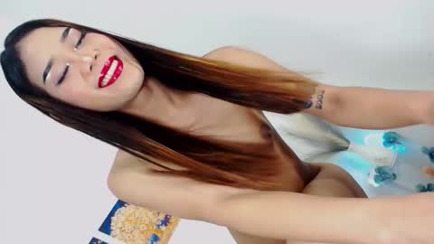 sweetkylecum online show from November 3, 2025, 4:03 am