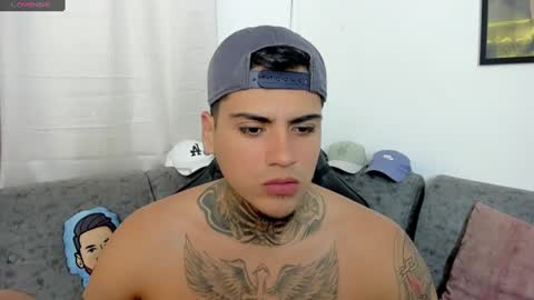 Snapshot of sweetlatinoboy chatting on August 4, 2026, 10:01 pm SWEETLATINBOY online show from August 4, 2026, 10:01 pm