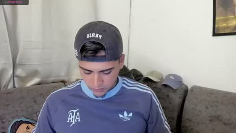 Snapshot of sweetlatinoboy chatting on August 5, 2026, 10:07 am SWEETLATINBOY online show from August 5, 2026, 10:07 am