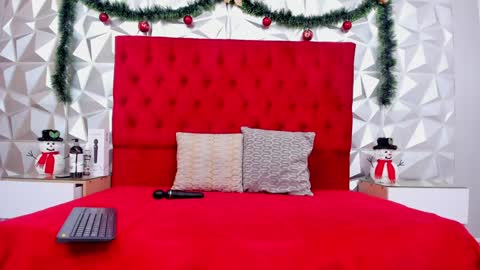 Lauren online show from December 21, 2024, 5:14 am