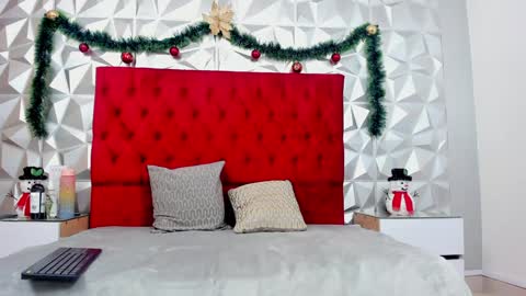 Lauren online show from December 31, 2024, 5:22 am