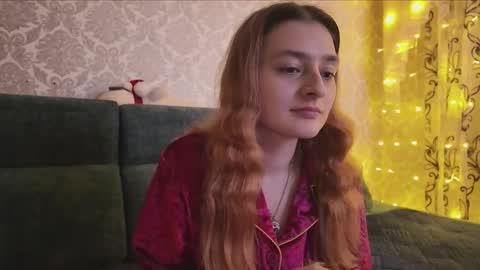 sweetliaison online show from February 14, 2026, 9:00 pm