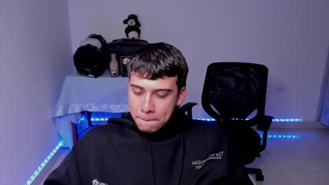 Lian online show from December 11, 2024, 6:58 am