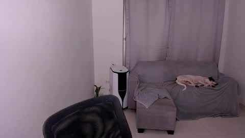 Lian online show from February 26, 2025, 9:10 am