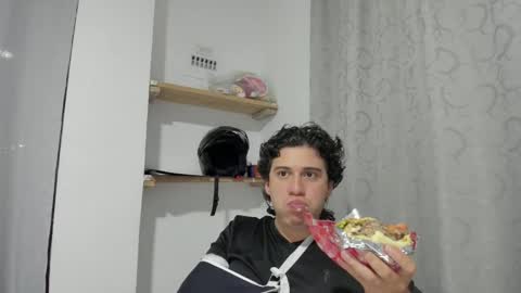 Lian online show from October 14, 2025, 2:01 am