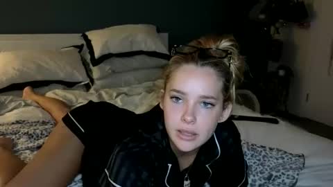 Dolly online show from March 4, 2026, 11:22 pm