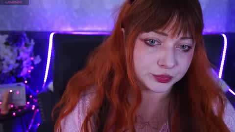 Snapshot of sweetlillu chatting on November 11, 2025, 10:21 pm SweetLillu online show from November 11, 2025, 10:21 pm