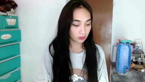 Lilly online show from January 21, 2025, 3:32 pm