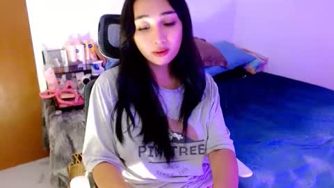 Lilly online show from October 12, 2025, 2:21 am