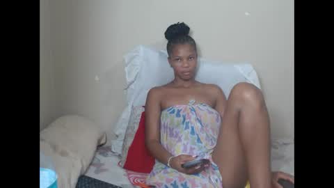 sweetlipss_ online show from October 11, 2025, 2:11 am