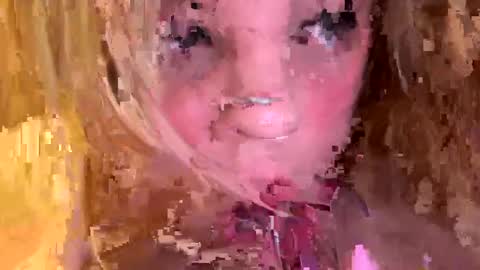 Snapshot of sweetlisa92 chatting on March 10, 2025, 10:34 pm Lisa online show from March 10, 2025, 10:34 pm