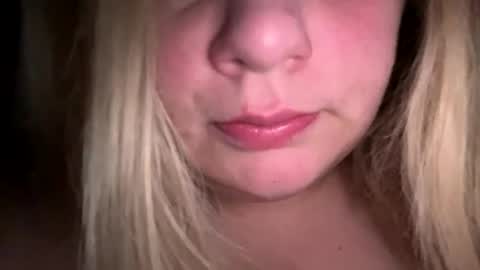 Snapshot of sweetlisa92 chatting on February 13, 2026, 9:49 am Lisa online show from February 13, 2026, 9:49 am