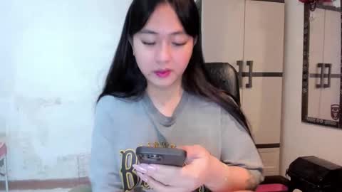 Zoe online show from January 2, 2025, 10:01 pm