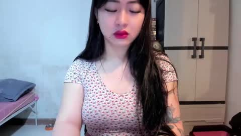 Zoe online show from January 6, 2025, 7:13 pm