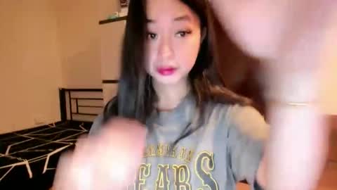 Snapshot of sweetlovepinay04 chatting on September 21, 2025, 3:19 am Zoe online show from September 21, 2025, 3:19 am