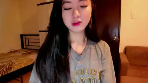 Snapshot of sweetlovepinay04 chatting on October 12, 2025, 4:00 am Zoe online show from October 12, 2025, 4:00 am