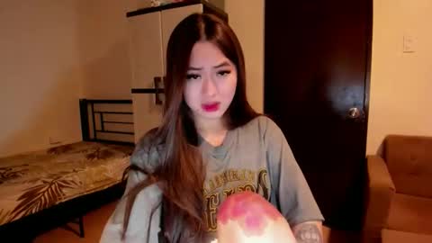 Snapshot of sweetlovepinay04 chatting on October 30, 2025, 4:25 am Zoe online show from October 30, 2025, 4:25 am