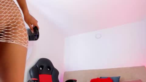 instagram sweetluna 0 online show from November 10, 2025, 9:19 am