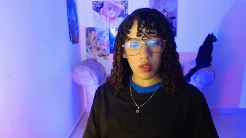 sweetluna_luna online show from April 9, 2026, 6:19 am