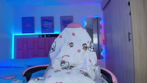 SweetLune online show from September 26, 2025, 7:18 pm