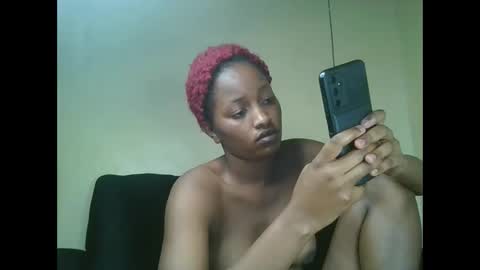 sweetmama06 online show from November 1, 2025, 1:02 pm