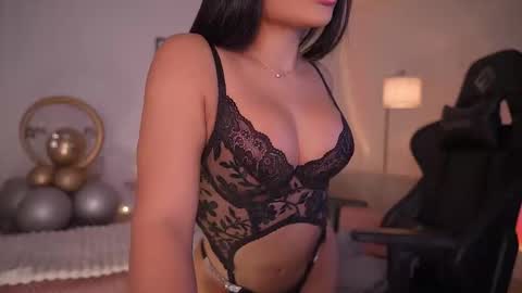 Snapshot of sweetmelii29 chatting on October 11, 2025, 12:21 am instagram melisabahamon online show from October 11, 2025, 12:21 am