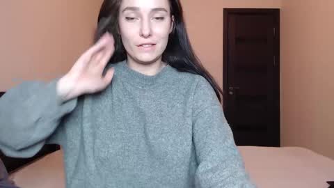 Snapshot of sweetmiaa chatting on December 5, 2025, 2:25 pm Mia online show from December 5, 2025, 2:25 pm