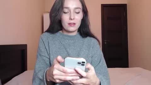 Snapshot of sweetmiaa chatting on January 6, 2026, 12:42 pm Mia online show from January 6, 2026, 12:42 pm