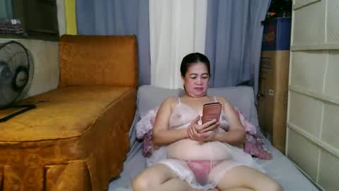 sweetmine4u28 online show from December 2, 2024, 6:32 pm