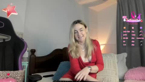 Snapshot of sweetnina_wet chatting on May 8, 2026, 11:10 pm Sweetnina online show from May 8, 2026, 11:10 pm