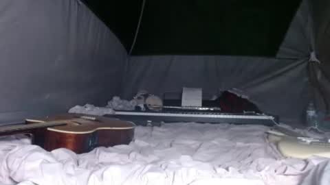 April online show from January 1, 2025, 7:09 am