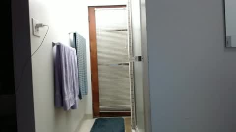 April online show from February 3, 2025, 7:40 am