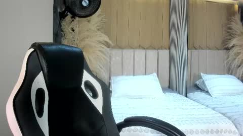 Snapshot of sweetnova_ chatting on July 11, 2026, 1:19 am Sweet Nova online show from July 11, 2026, 1:19 am