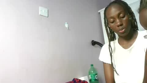 Novah girlie online show from June 14, 2026, 2:24 am