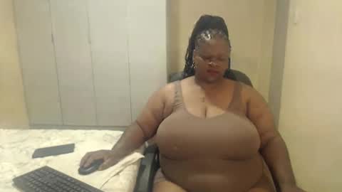 sweetnoziexxx online show from January 6, 2025, 3:53 am