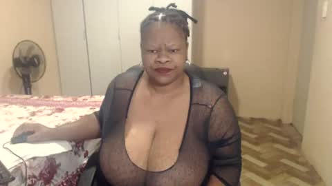 sweetnoziexxx online show from April 19, 2026, 4:56 am