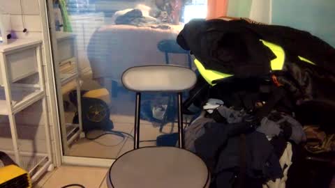 WeAim2PZzz online show from March 2, 2025, 12:43 pm