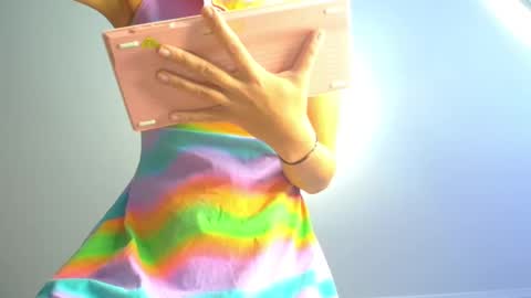 Veronica and Alex online show from October 12, 2025, 4:55 am