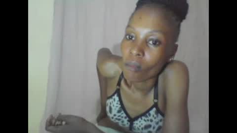 ESTHER online show from January 17, 2025, 6:54 pm