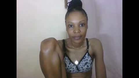 ESTHER online show from September 20, 2025, 1:28 am