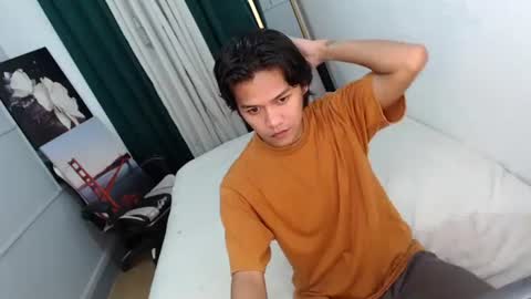 Snapshot of sweetpie_asian chatting on December 19, 2024, 5:40 pm sweetpie asian online show from December 19, 2024, 5:40 pm