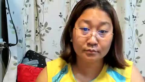 Snapshot of sweetpilipina88 chatting on October 24, 2025, 8:00 am MIA online show from October 24, 2025, 8:00 am