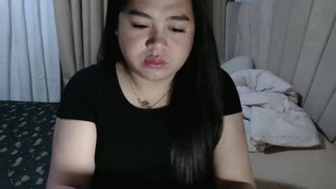 Snapshot of sweetprincess_athena chatting on March 22, 2026, 3:26 pm Princess Ella online show from March 22, 2026, 3:26 pm