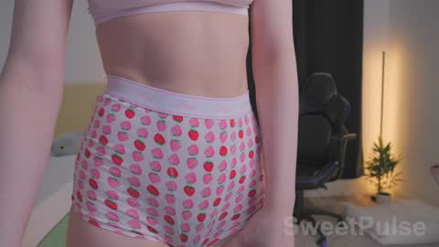 Rose online show from October 17, 2025, 8:33 pm