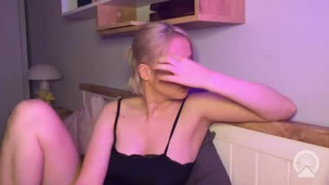 sweetpunisher1 online show from July 13, 2026, 9:39 pm
