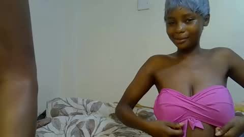 Snapshot of sweetrall chatting on February 14, 2026, 12:40 am Lilly online show from February 14, 2026, 12:40 am