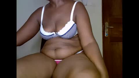 Snapshot of sweetrenne chatting on March 10, 2025, 1:12 am sweetrenne online show from March 10, 2025, 1:12 am