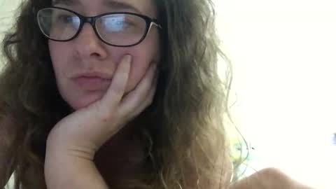 sweetrosiered online show from October 28, 2025, 6:21 pm