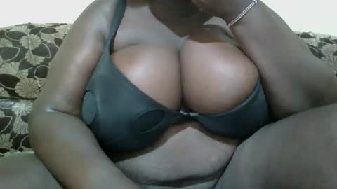 sweetsensation online show from February 12, 2026, 9:59 am