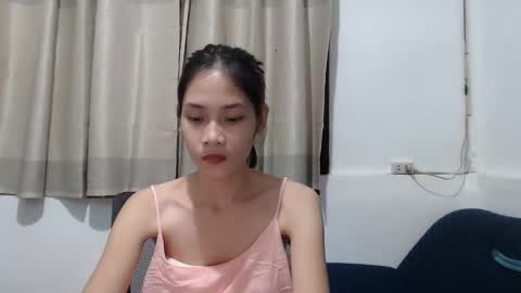 Mia online show from December 16, 2024, 2:27 pm